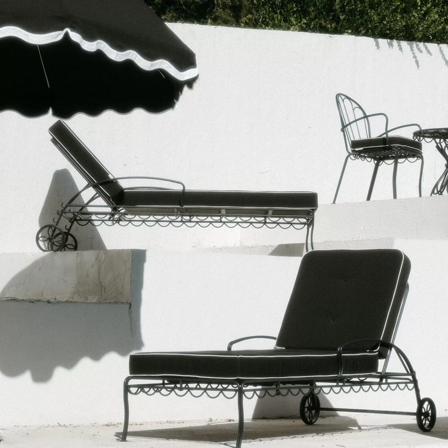 Al Fresco Sun Loungers>Business & Pleasure Co. The Al Fresco Sun Lounger - Vintage Black