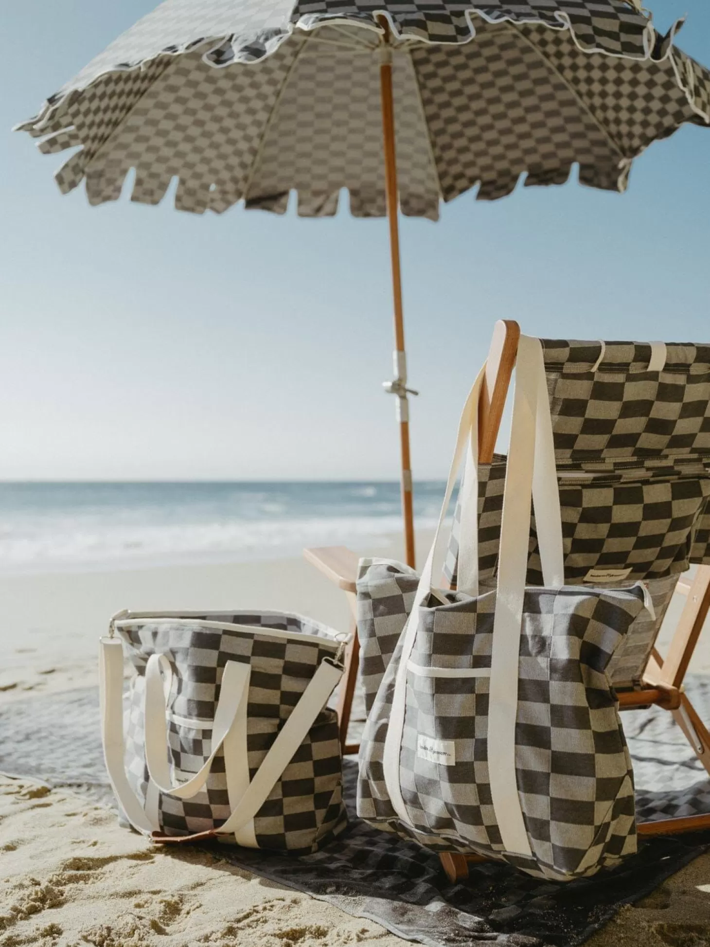 Premium Beach Umbrellas>Business & Pleasure Co. The Premium Beach Umbrella - Vintage Green Check