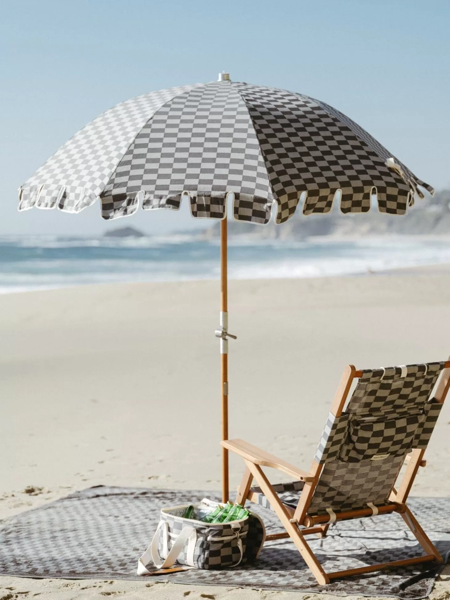 Premium Beach Umbrellas>Business & Pleasure Co. The Premium Beach Umbrella - Vintage Green Check