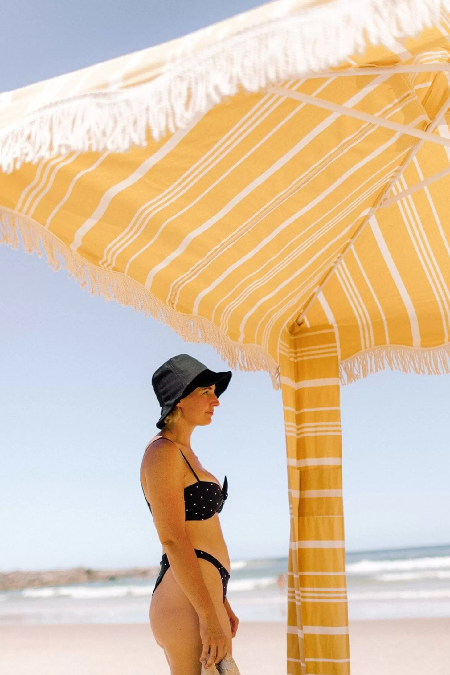Cabanas & Tents>Business & Pleasure Co. The Premium Cabana - Vintage Yellow Stripe
