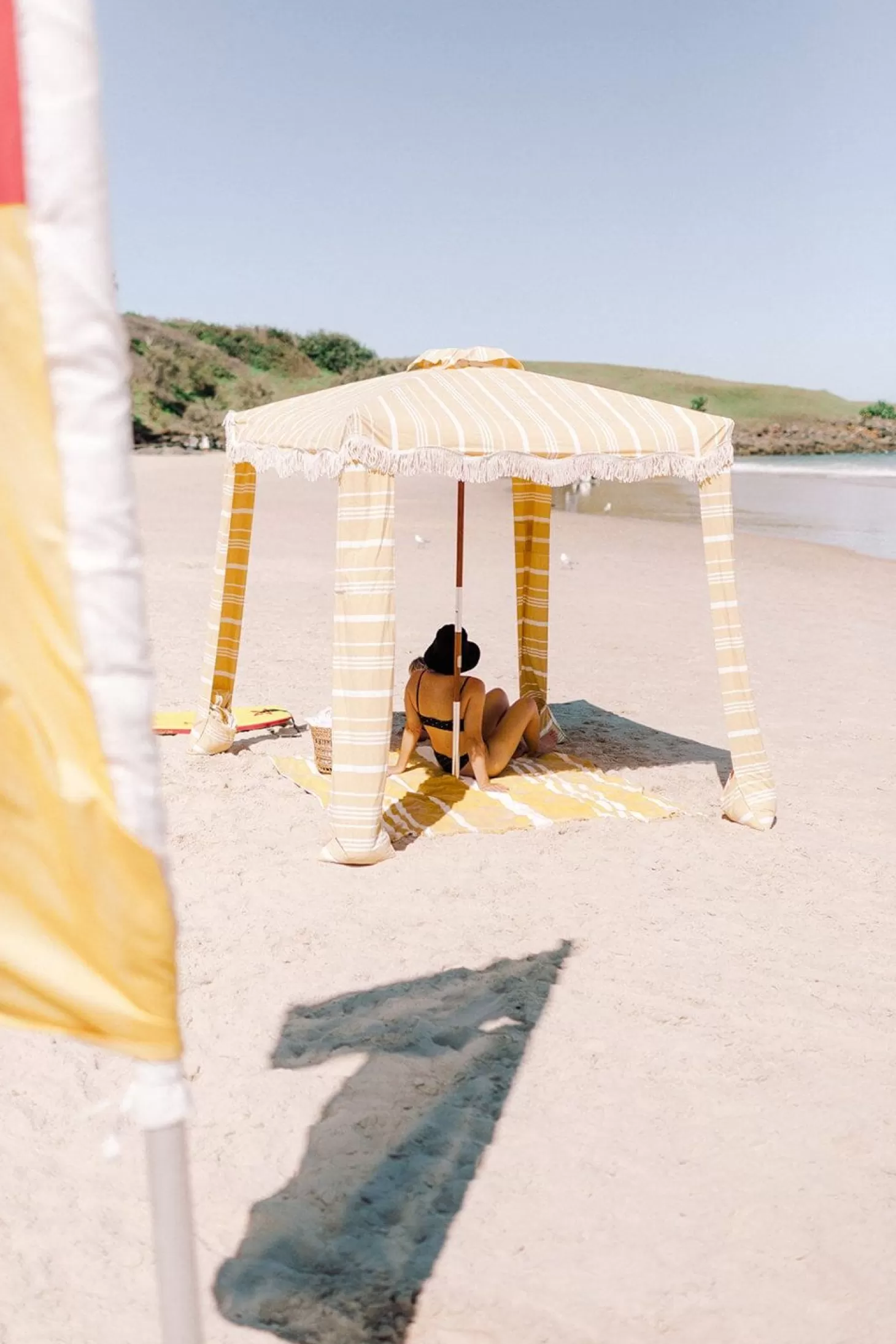 Cabanas & Tents>Business & Pleasure Co. The Premium Cabana - Vintage Yellow Stripe