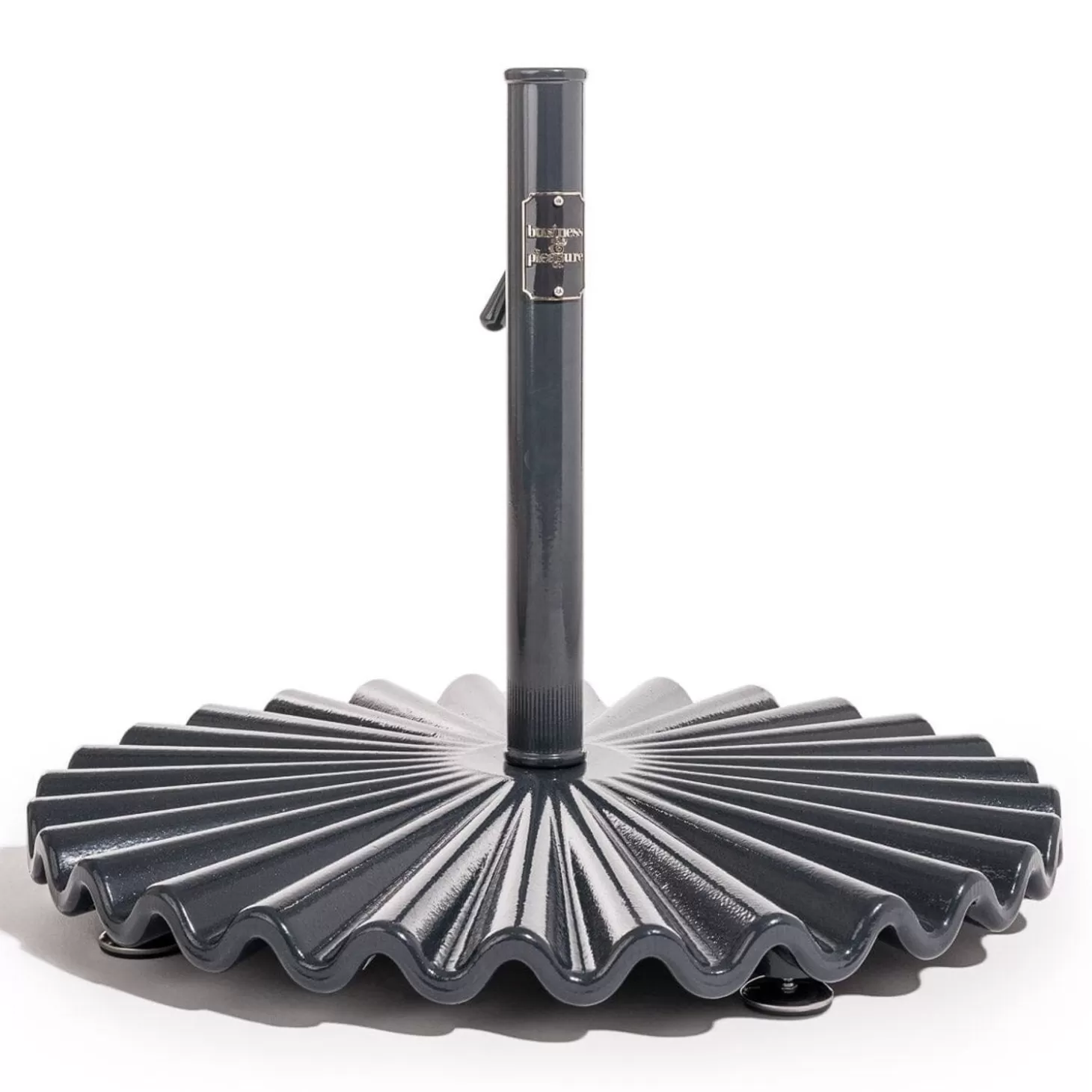 Umbrella Bases>Business & Pleasure Co. The Xl Clamshell Base - 90 Lbs - Vintage Black